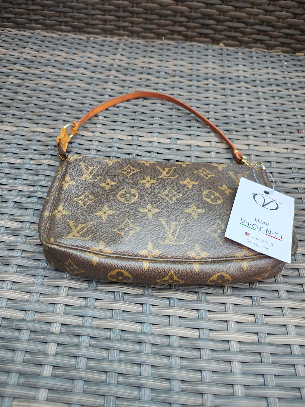 Louis Vuitton Pochette Accessoires