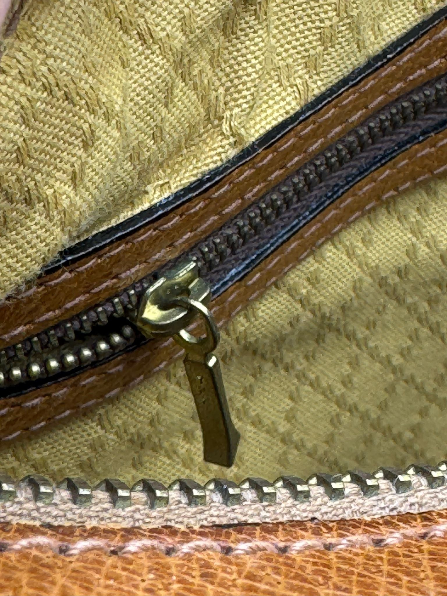 Bauletto Gucci boutique