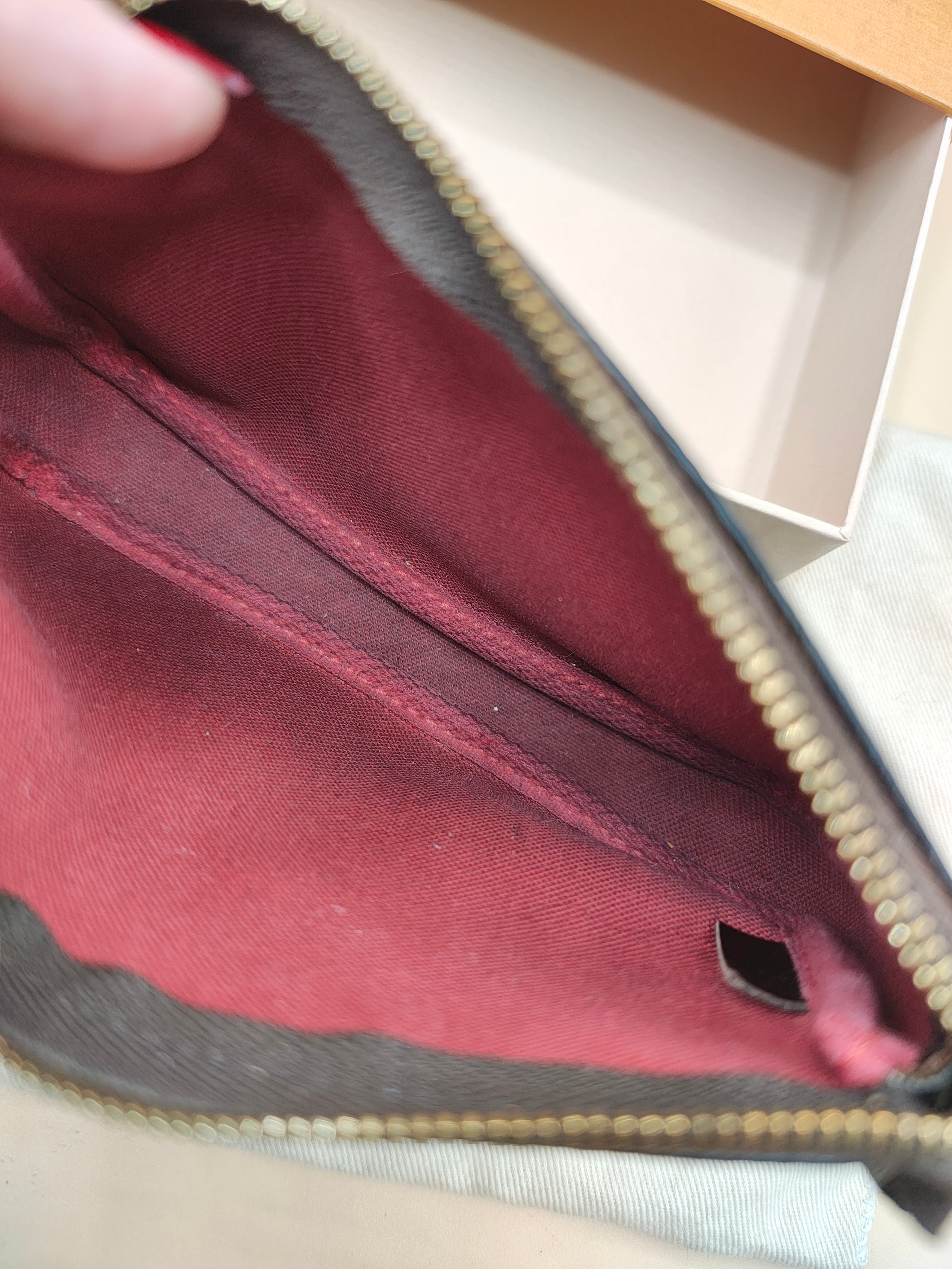 Pochette Louis Vuitton