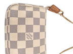 Mini pochette Louis Vuitton